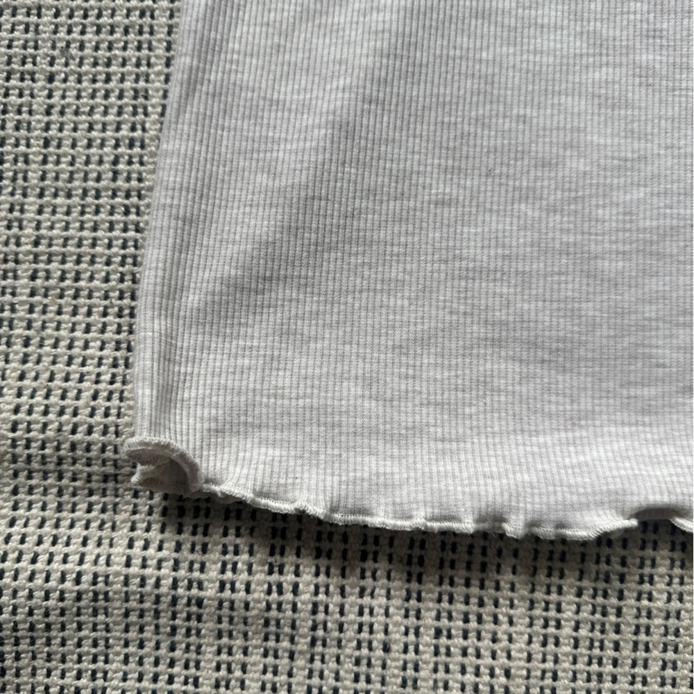 Stradivarius Ribbed Cream Top Size Small - Picture 3 of 8
